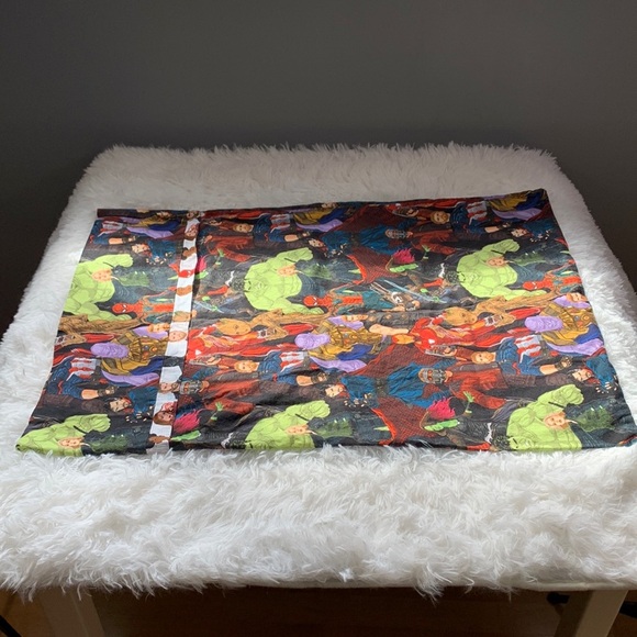 Handmade Marvel Universe Standard Pillowcase - Picture 1 of 4